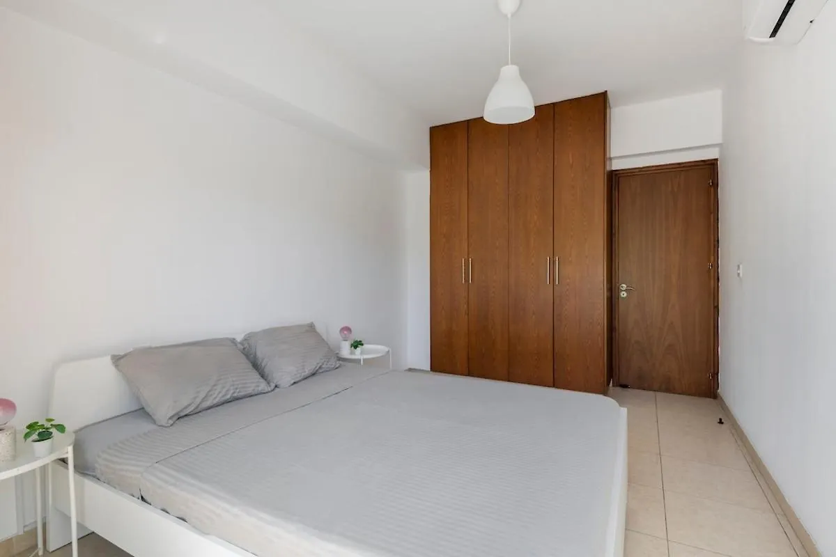 Center, Walking To The Beach Larnaca Apartment